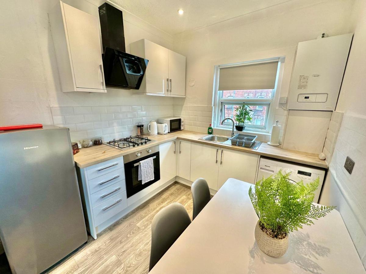 Chic Apartment In Central Bournemouth With Parking Exteriér fotografie
